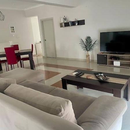 Mr. Sergio Apartment Ampavris Dış mekan fotoğraf